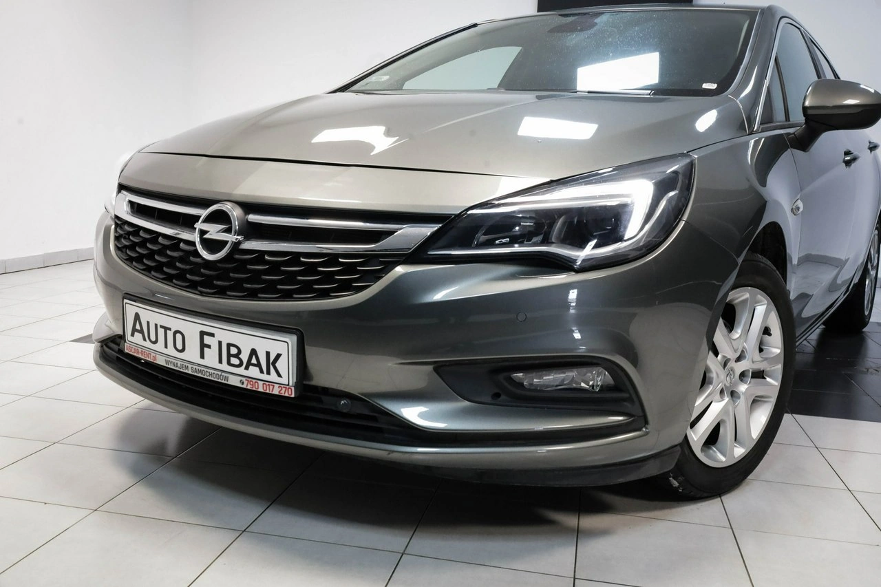 Opel Astra - Zdjęcie 3
