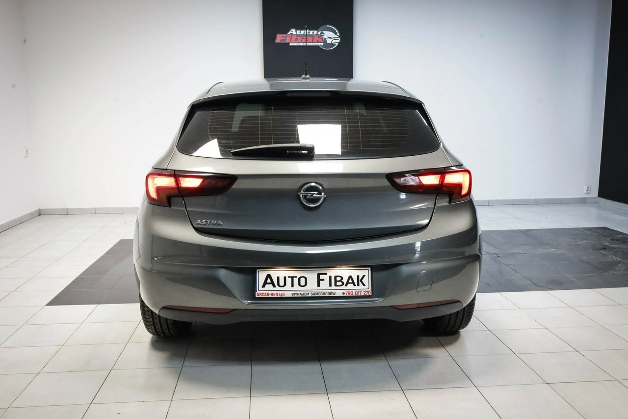 Opel Astra - Zdjęcie 8