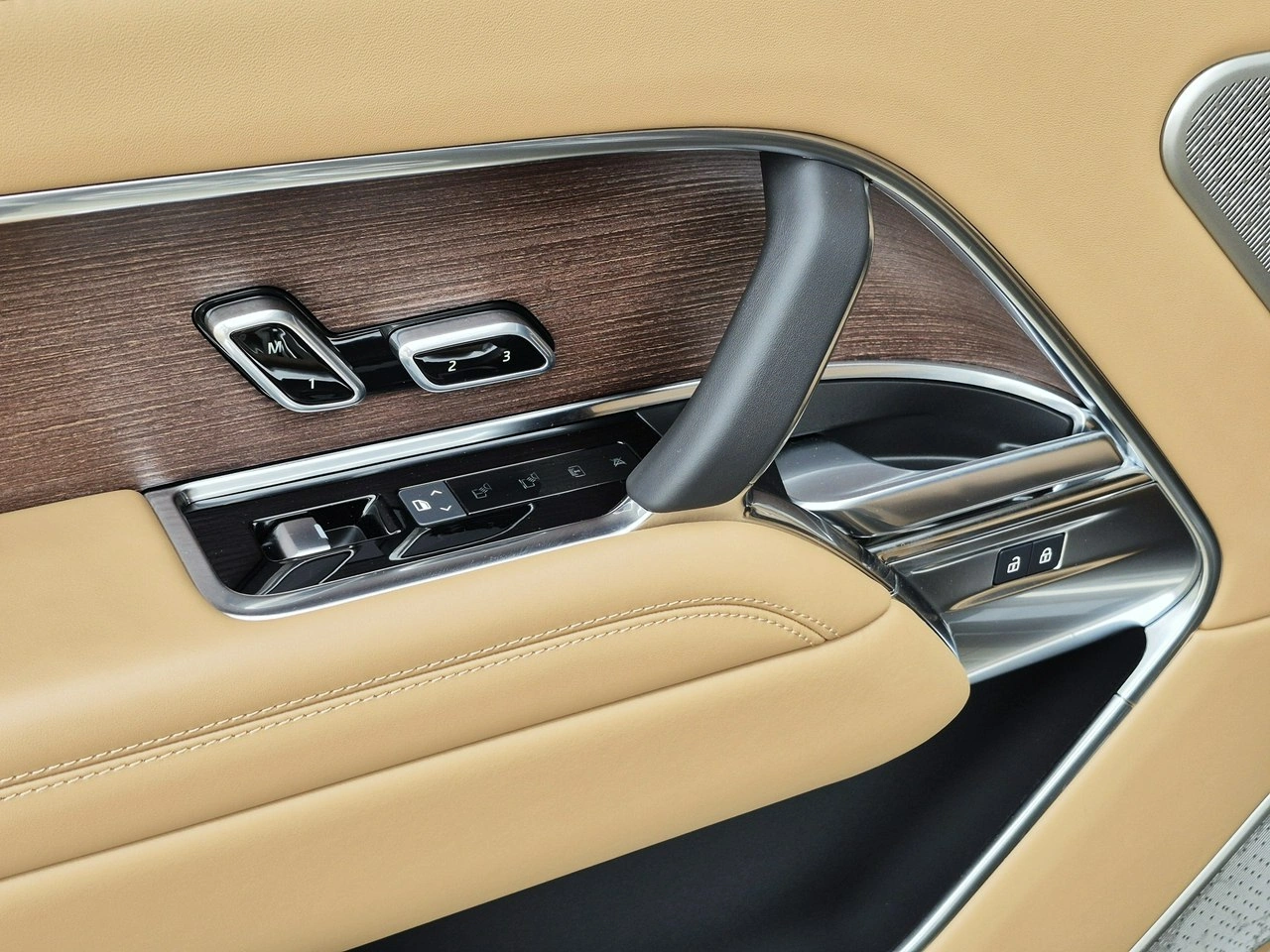 Land Rover Range Rover - Zdjęcie 19