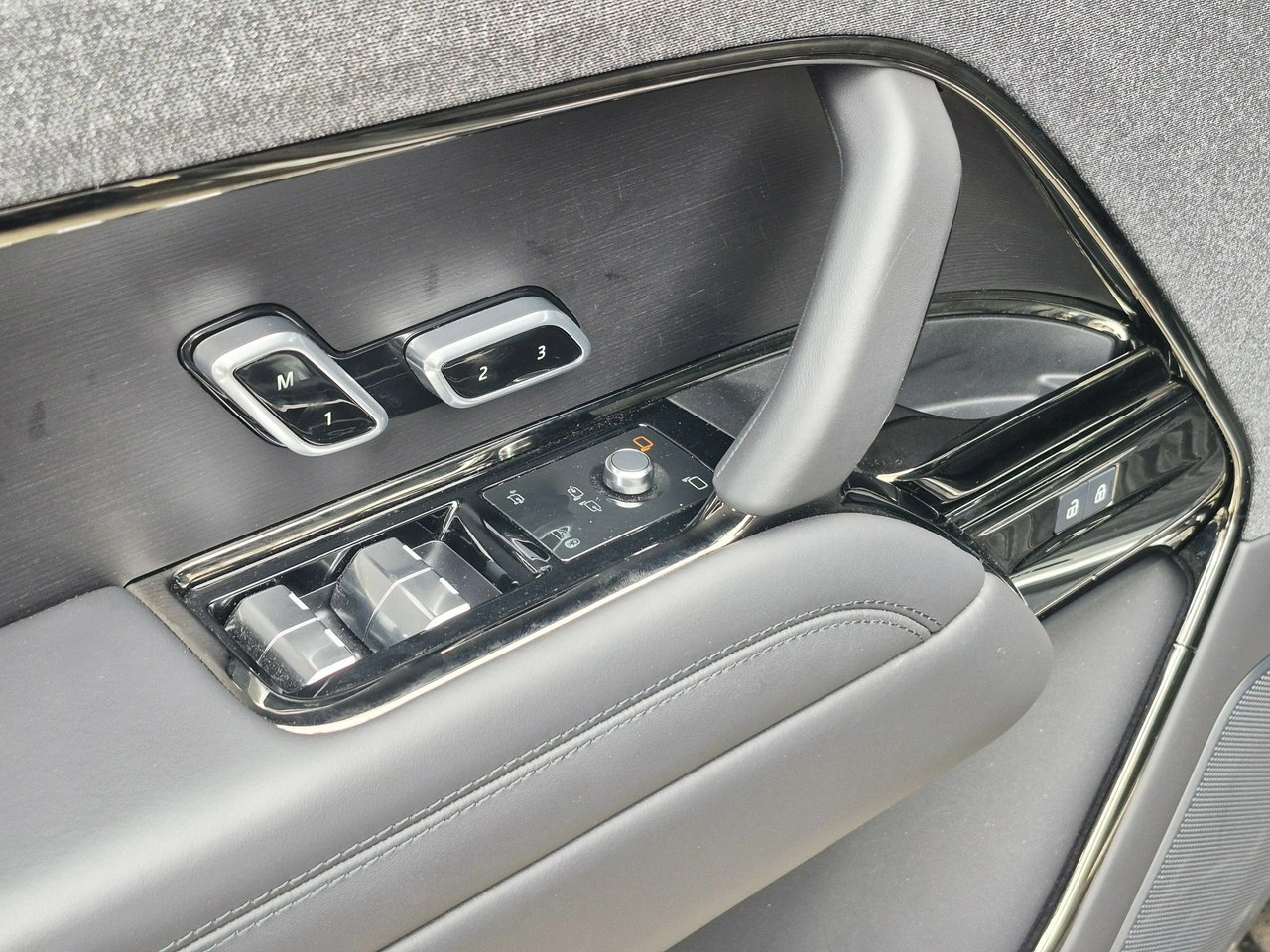 Land Rover Range Rover Sport - Zdjęcie 16