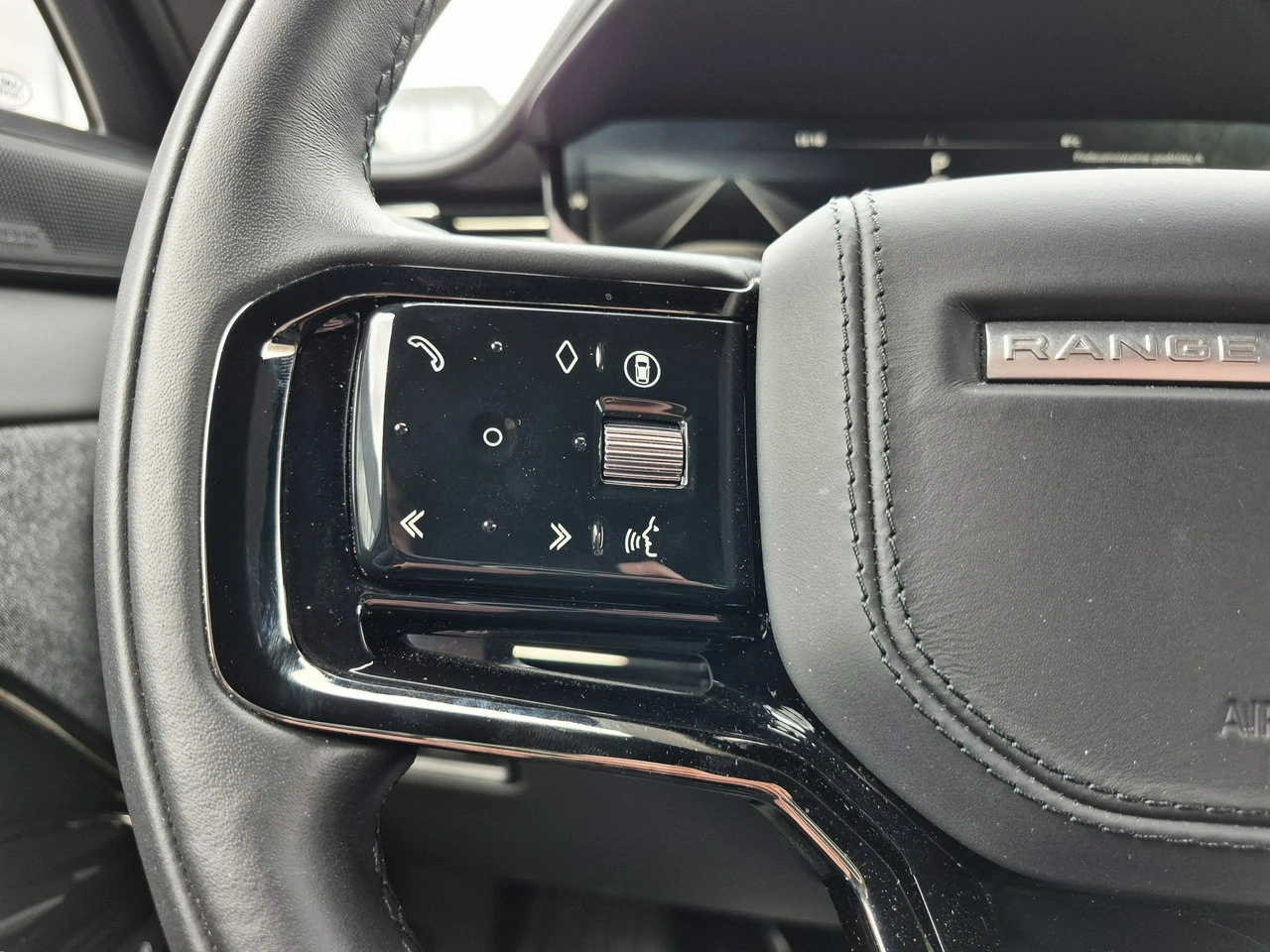 Land Rover Range Rover Sport - Zdjęcie 27