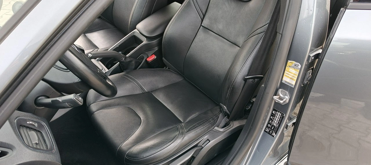 Volvo V40 - Zdjęcie 9