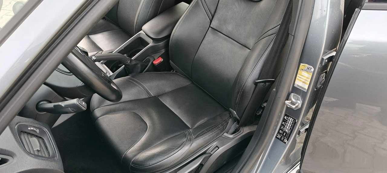 Volvo V40 - Zdjęcie 9