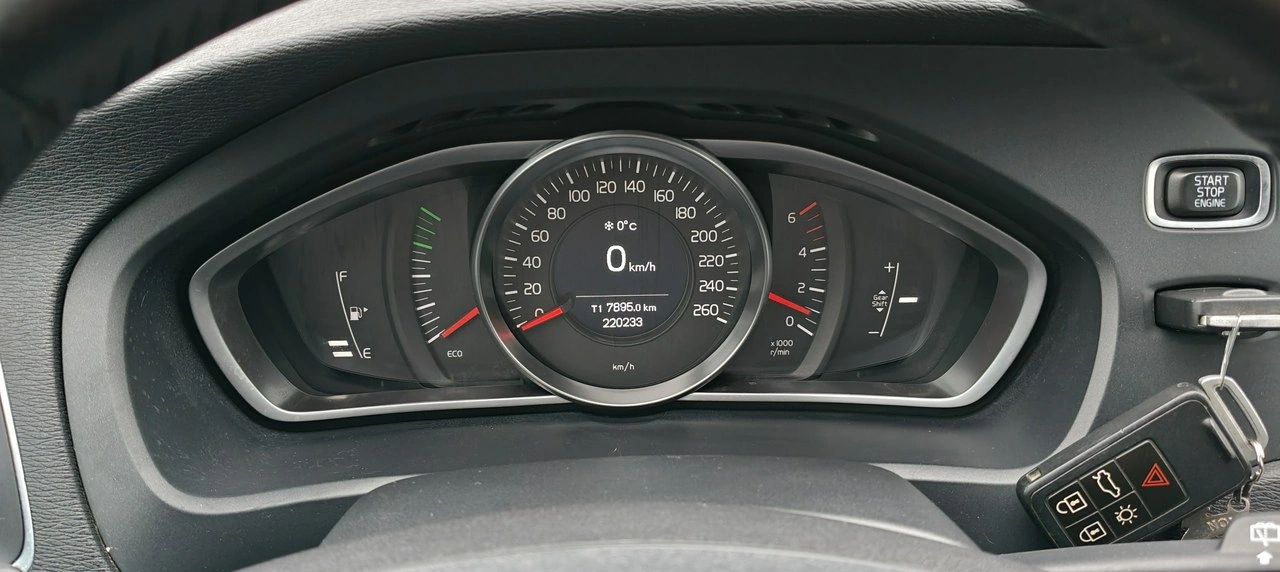 Volvo V40 - Zdjęcie 13