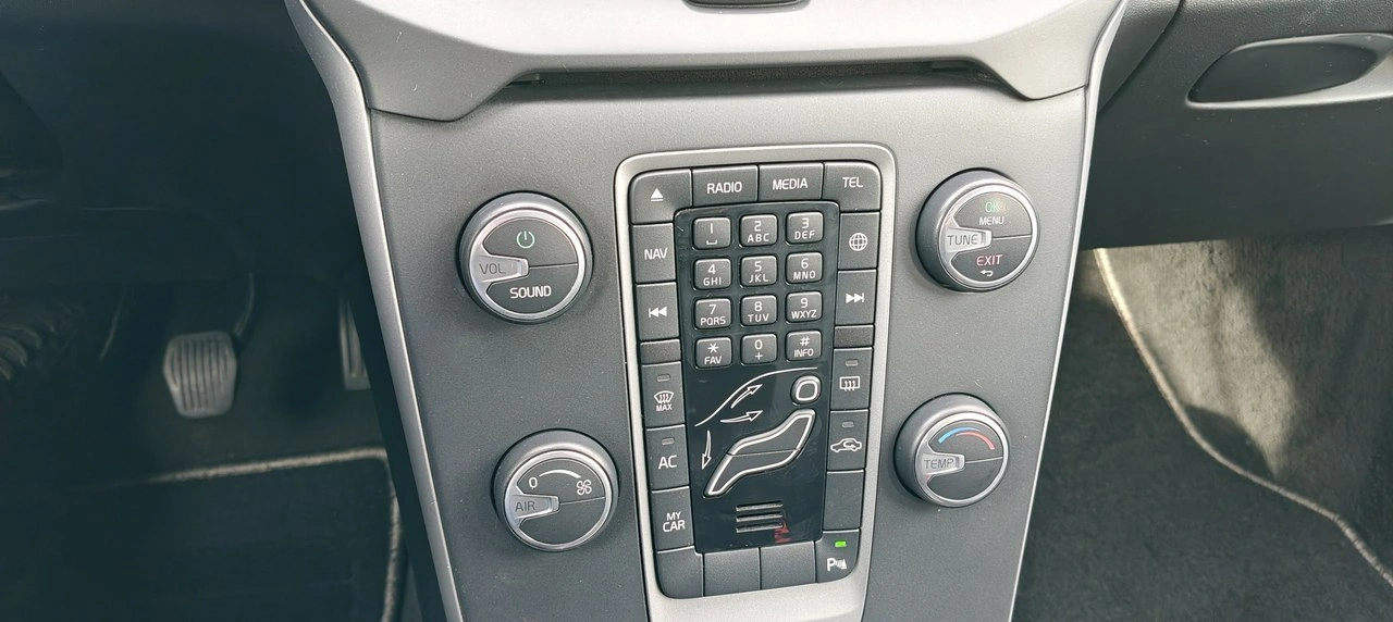 Volvo V40 - Zdjęcie 13