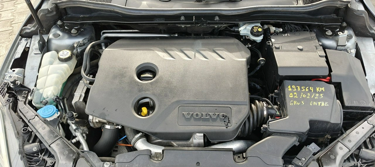 Volvo V40 - Zdjęcie 23