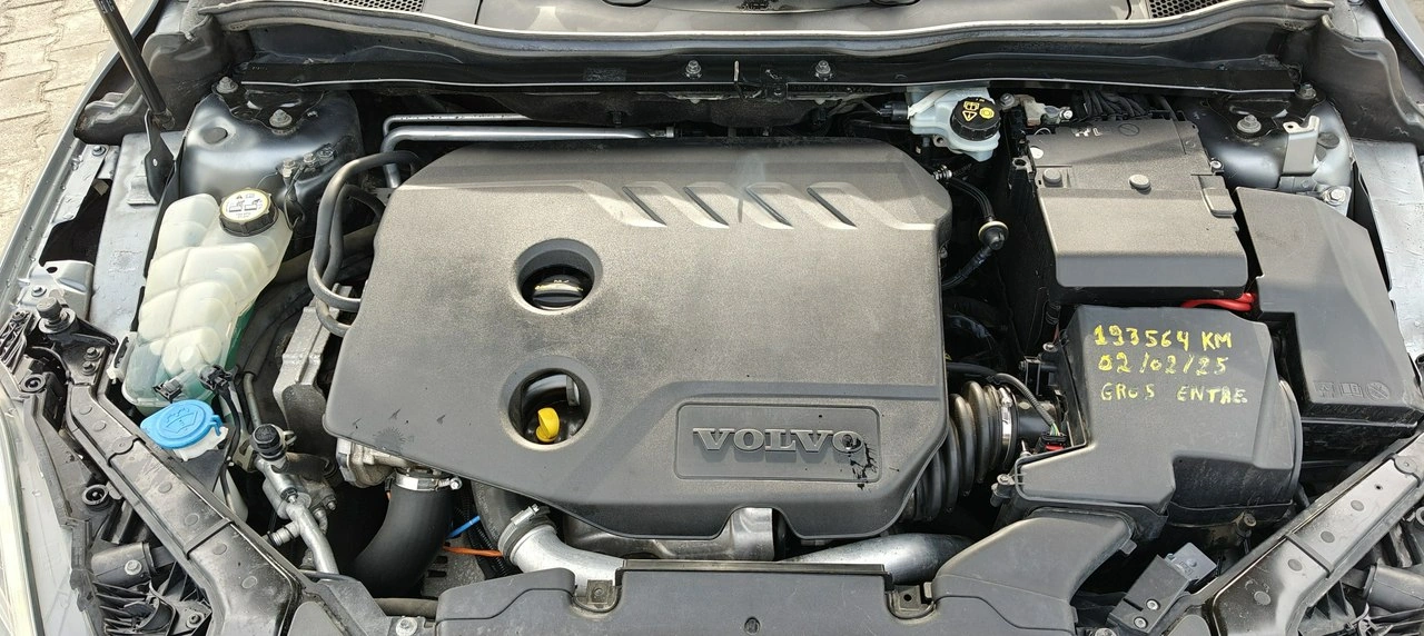 Volvo V40 - Zdjęcie 23