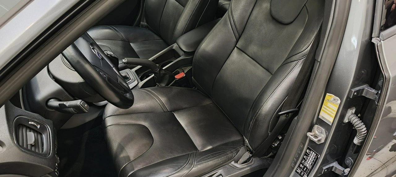 Volvo V40 - Zdjęcie 7