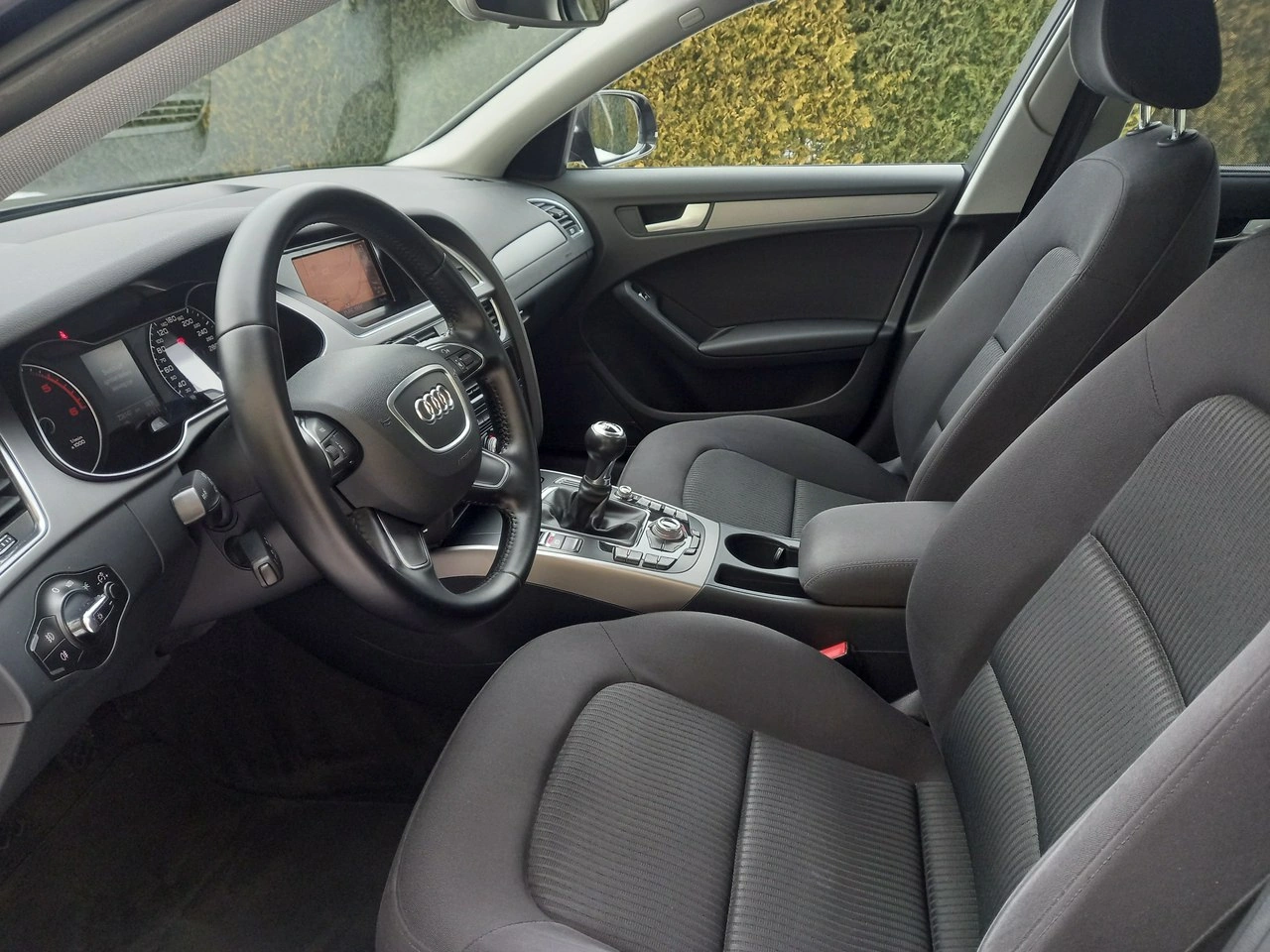 Audi A4 - Zdjęcie 30