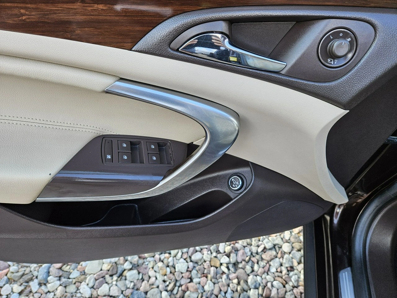 Opel Insignia - Zdjęcie 16