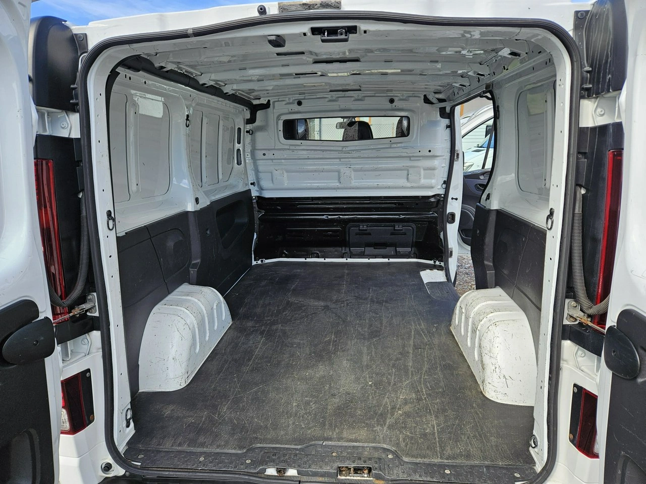 Opel Vivaro - Zdjęcie 17