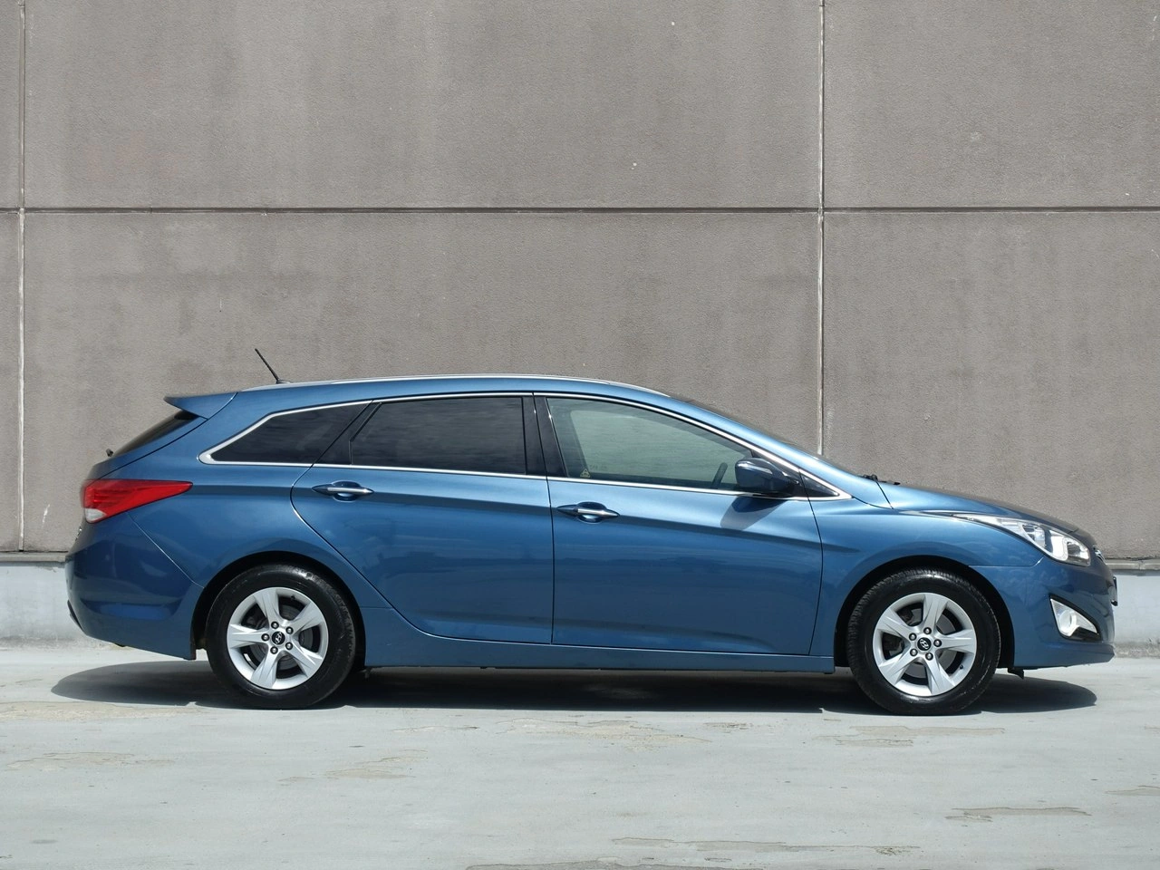 Hyundai i40 - Zdjęcie 2