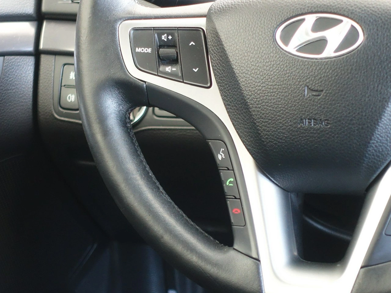 Hyundai i40 - Zdjęcie 26