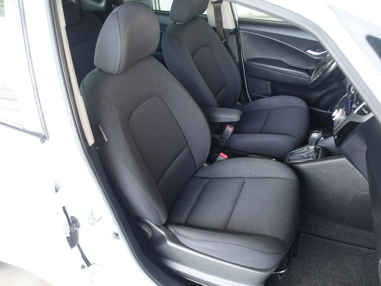 Hyundai ix20 - Zdjęcie 21