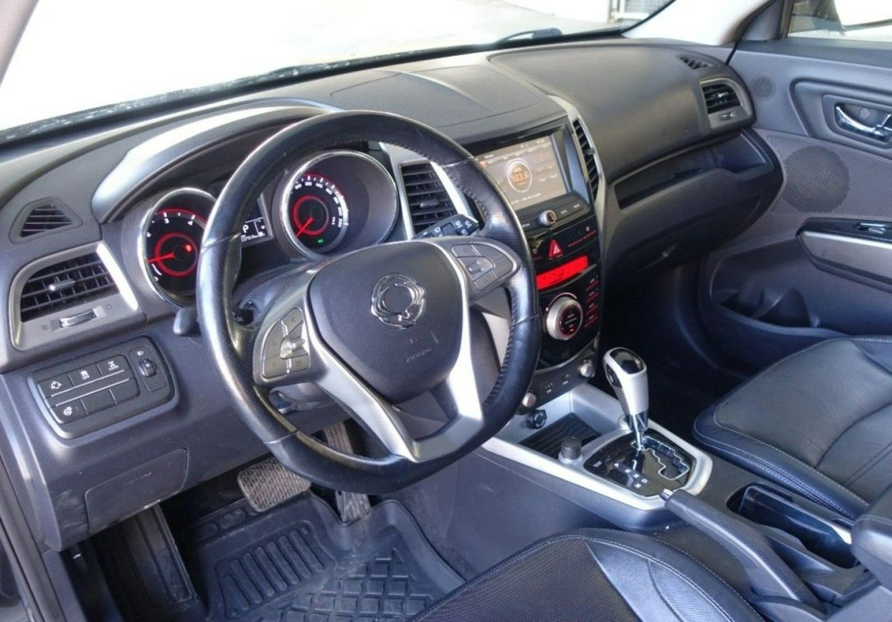 SsangYong Tivoli - Zdjęcie 10