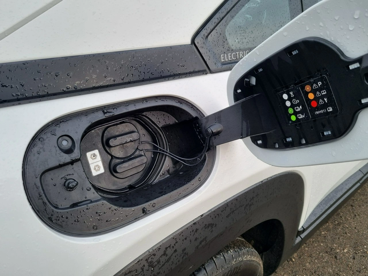 Mazda MX-30 - Zdjęcie 9