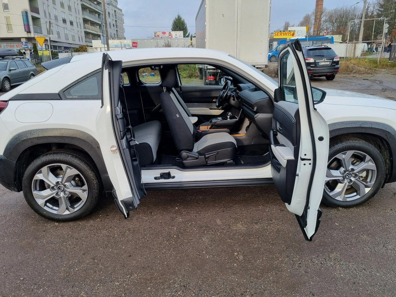 Mazda MX-30 - Zdjęcie 20