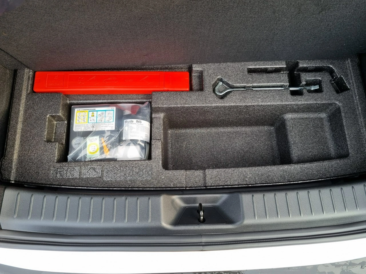 Mazda MX-30 - Zdjęcie 22