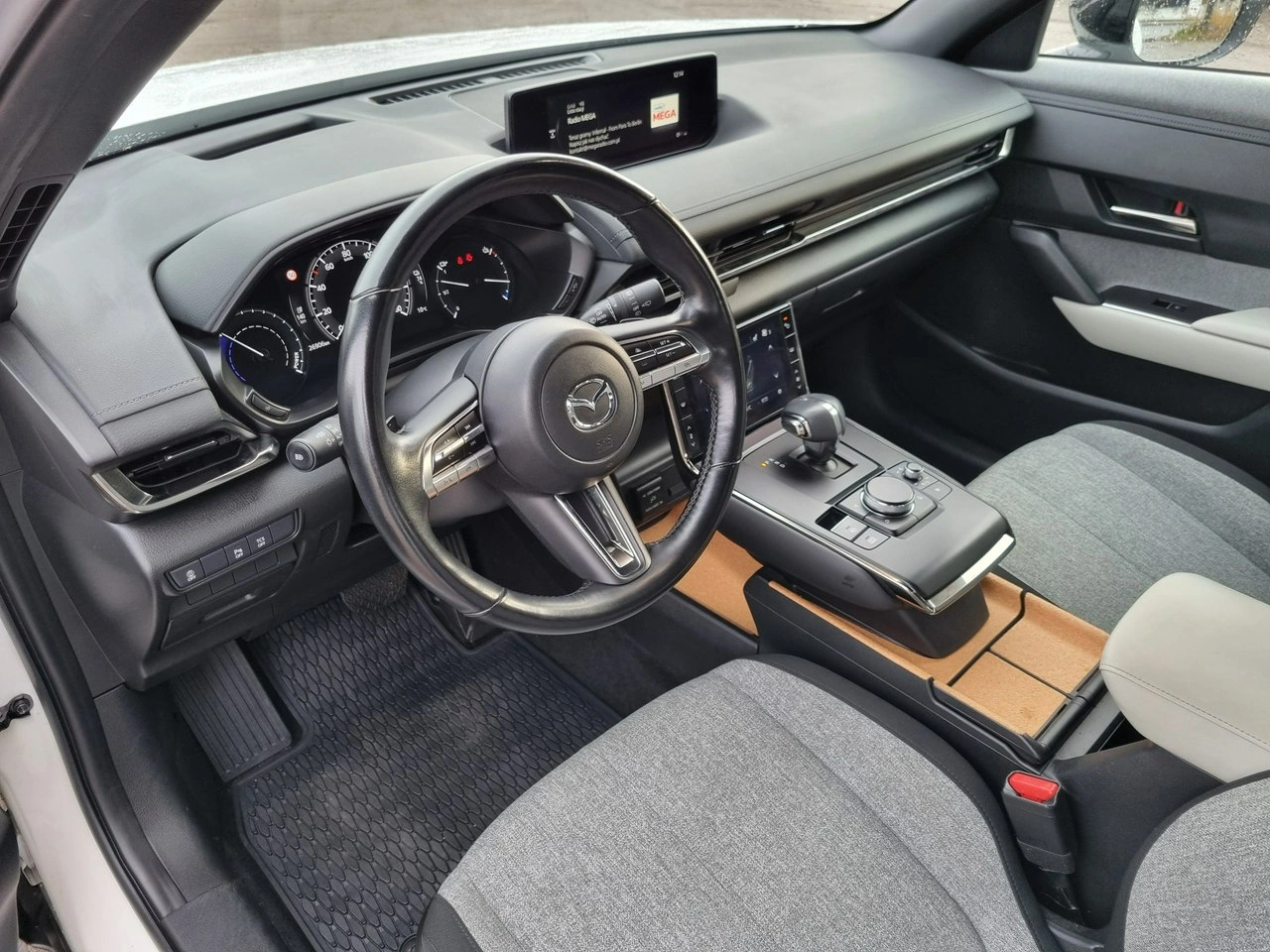 Mazda MX-30 - Zdjęcie 23