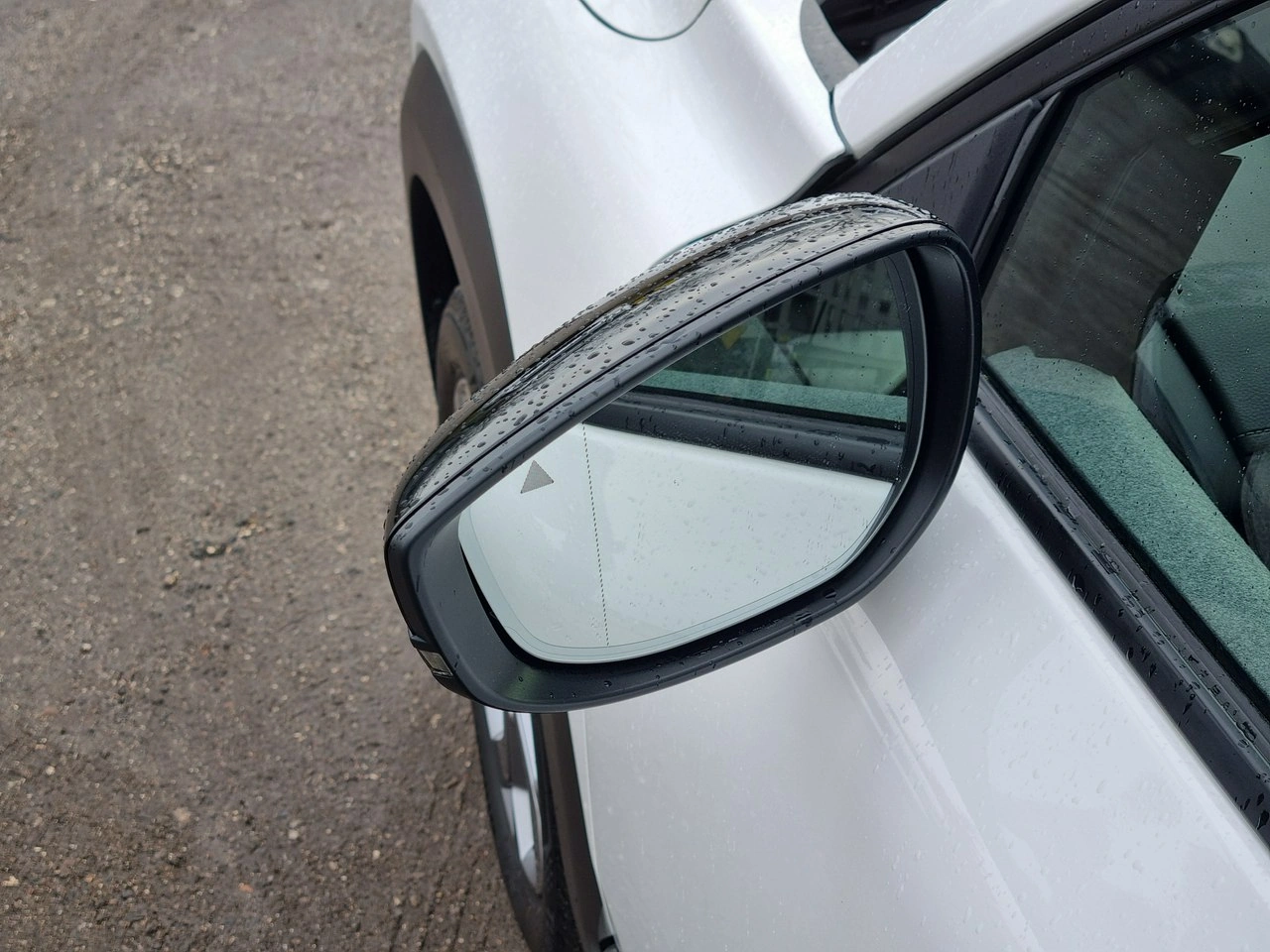 Mazda MX-30 - Zdjęcie 8