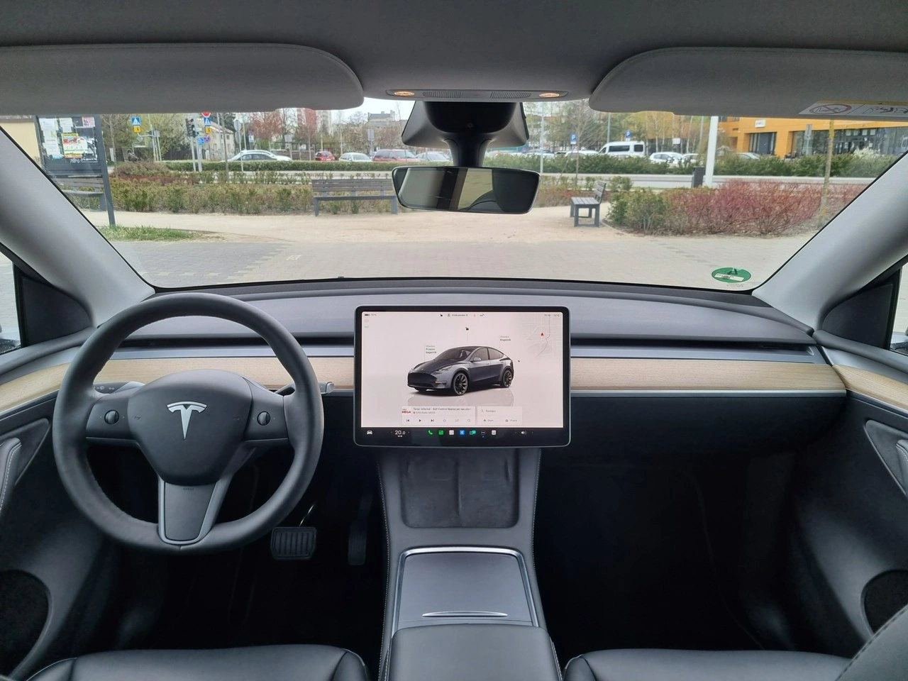 Tesla Y - Zdjęcie 23