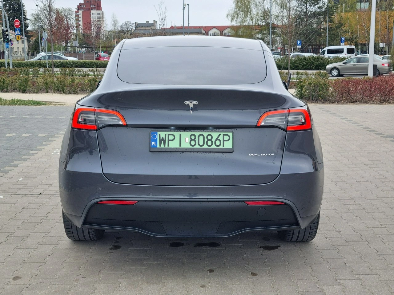 Tesla Y - Zdjęcie 3