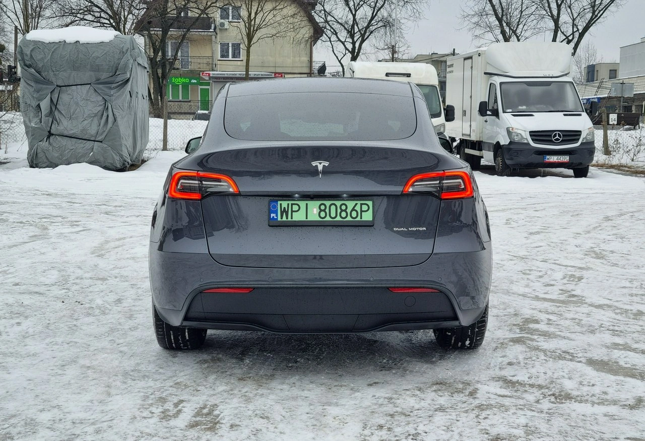 Tesla Y - Zdjęcie 3