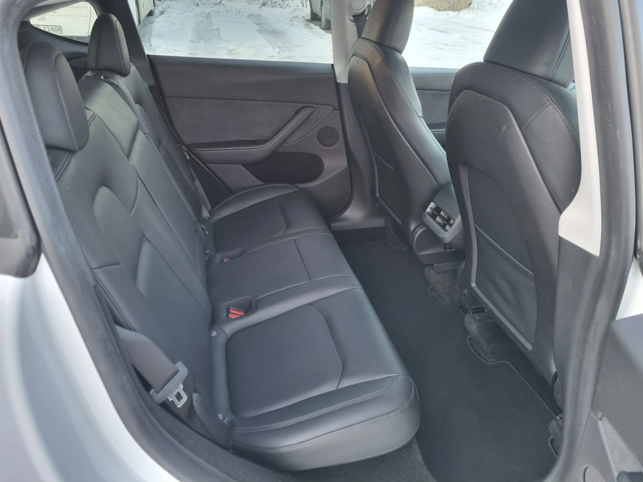 Tesla Y - Zdjęcie 23