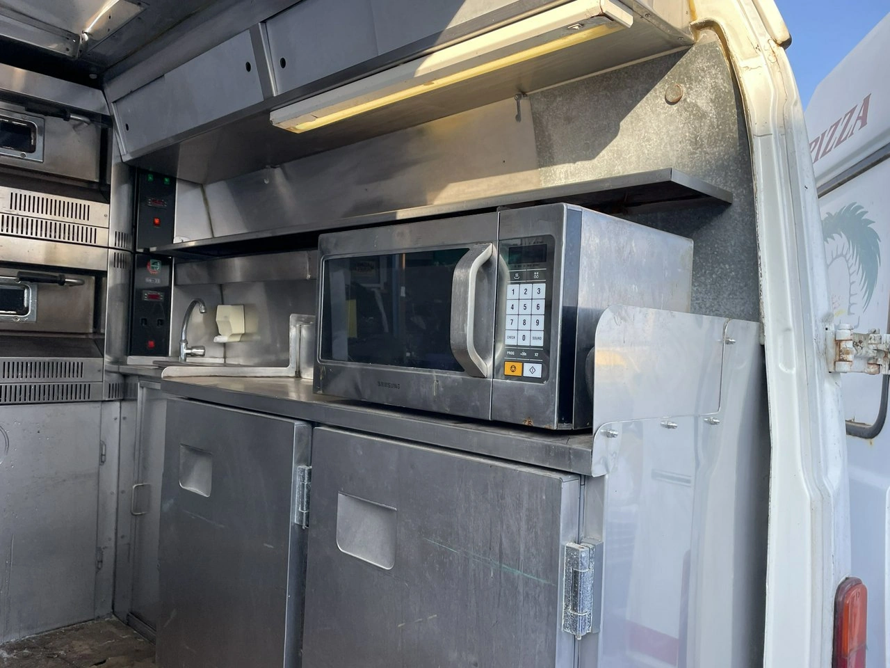 Mercedes inny - Zdjęcie 6