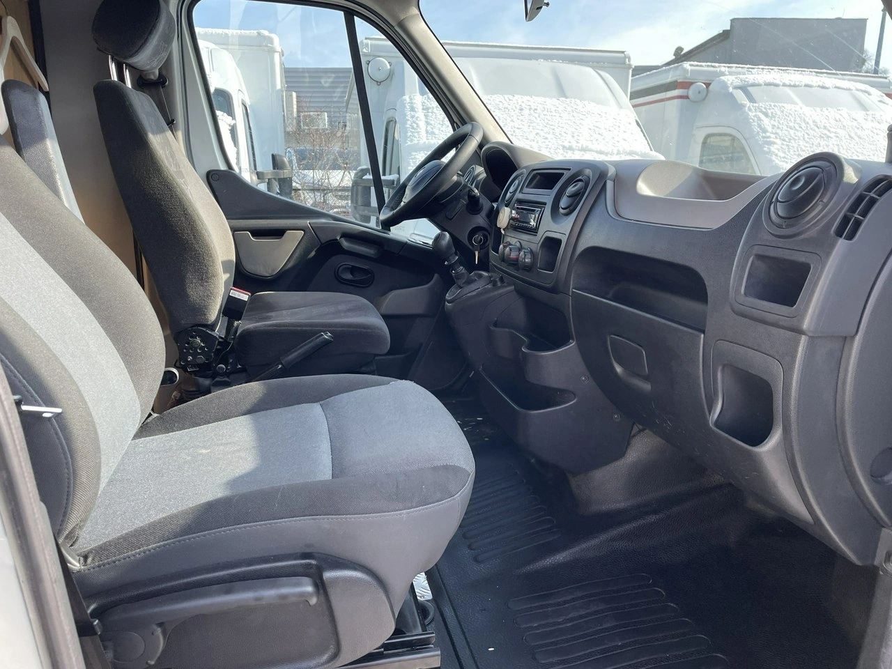 Renault Master - Zdjęcie 15