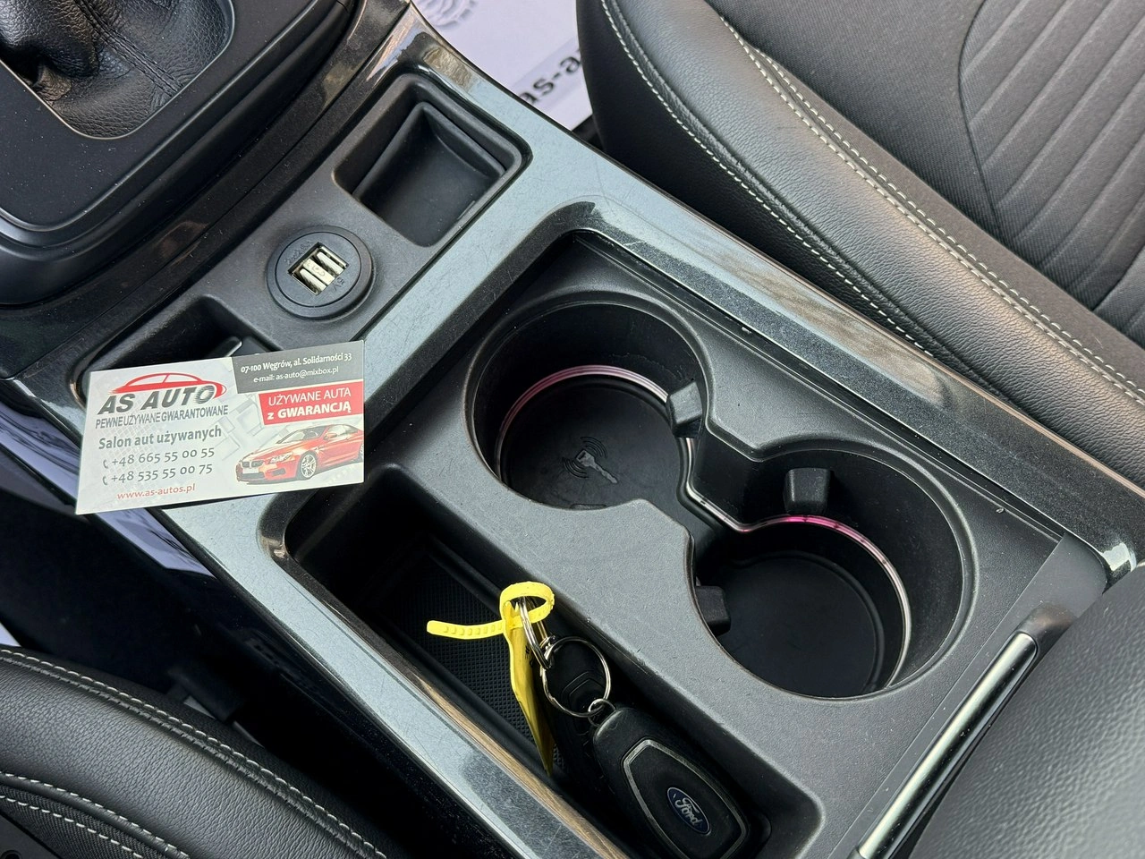 Ford Kuga - Zdjęcie 15