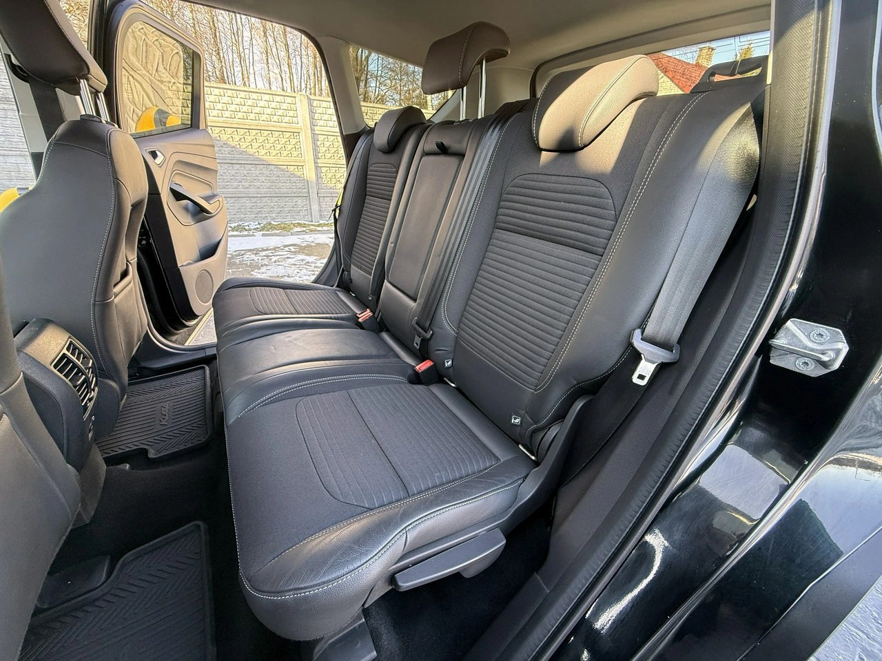 Ford Kuga - Zdjęcie 19