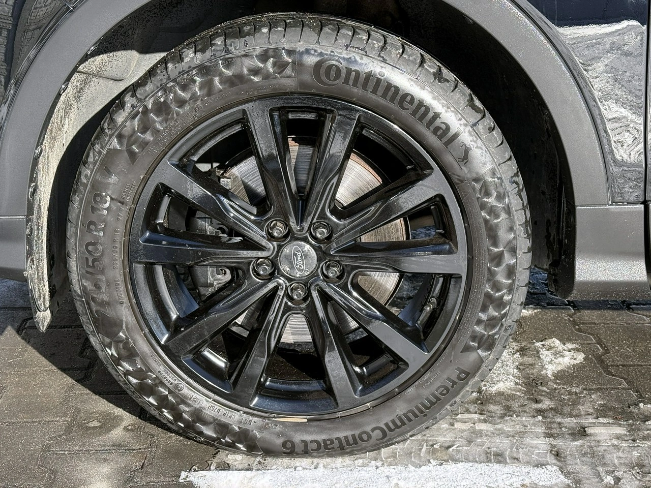 Ford Kuga - Zdjęcie 16