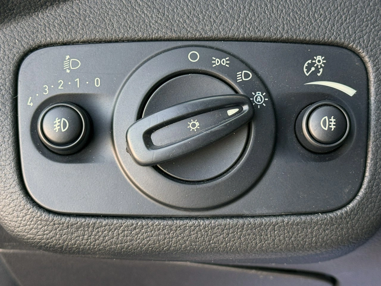 Ford Kuga - Zdjęcie 12