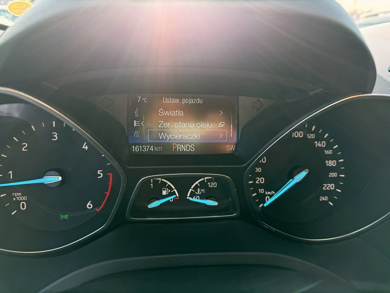 Ford Kuga - Zdjęcie 61