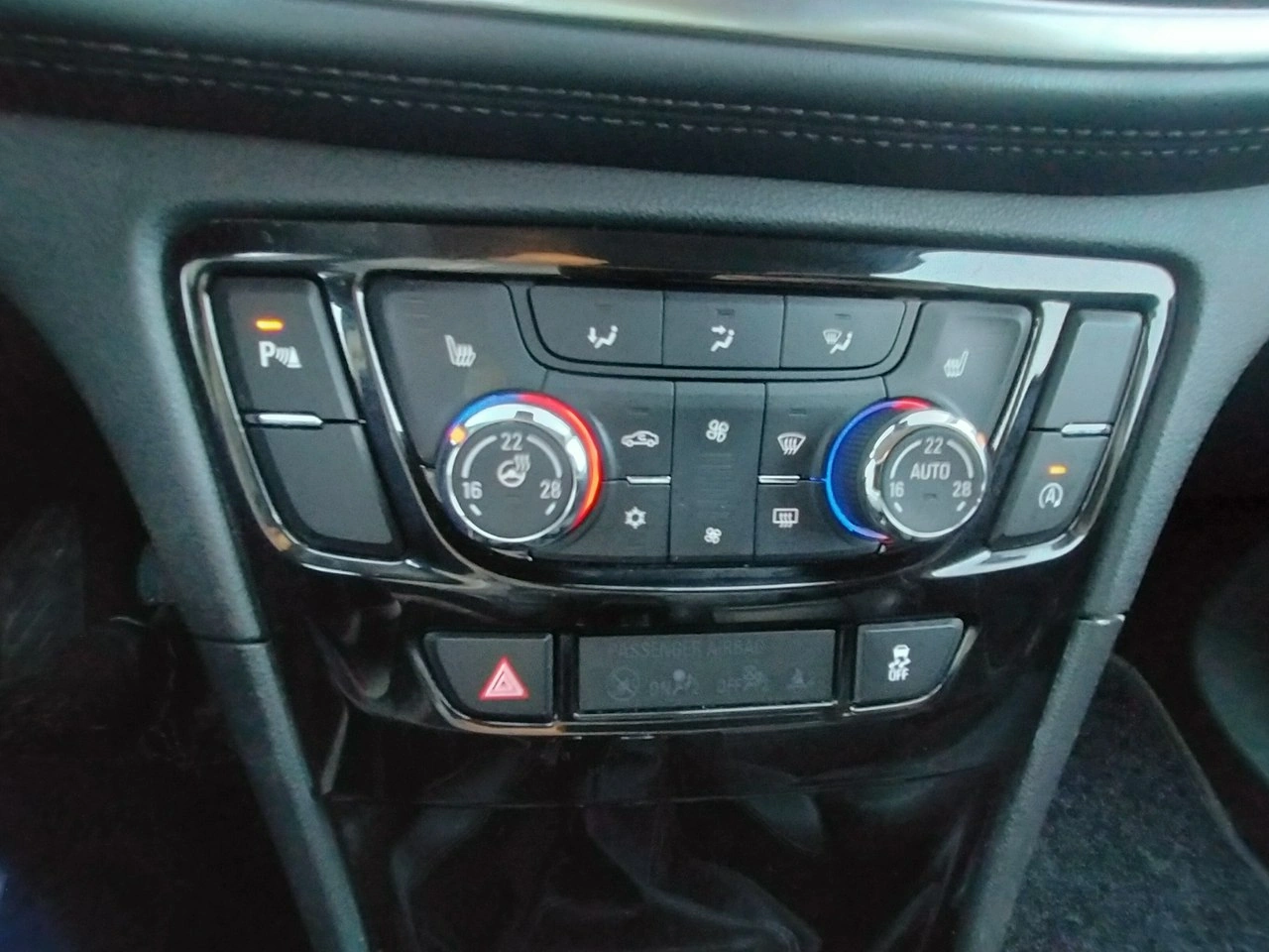 Opel Mokka - Zdjęcie 15