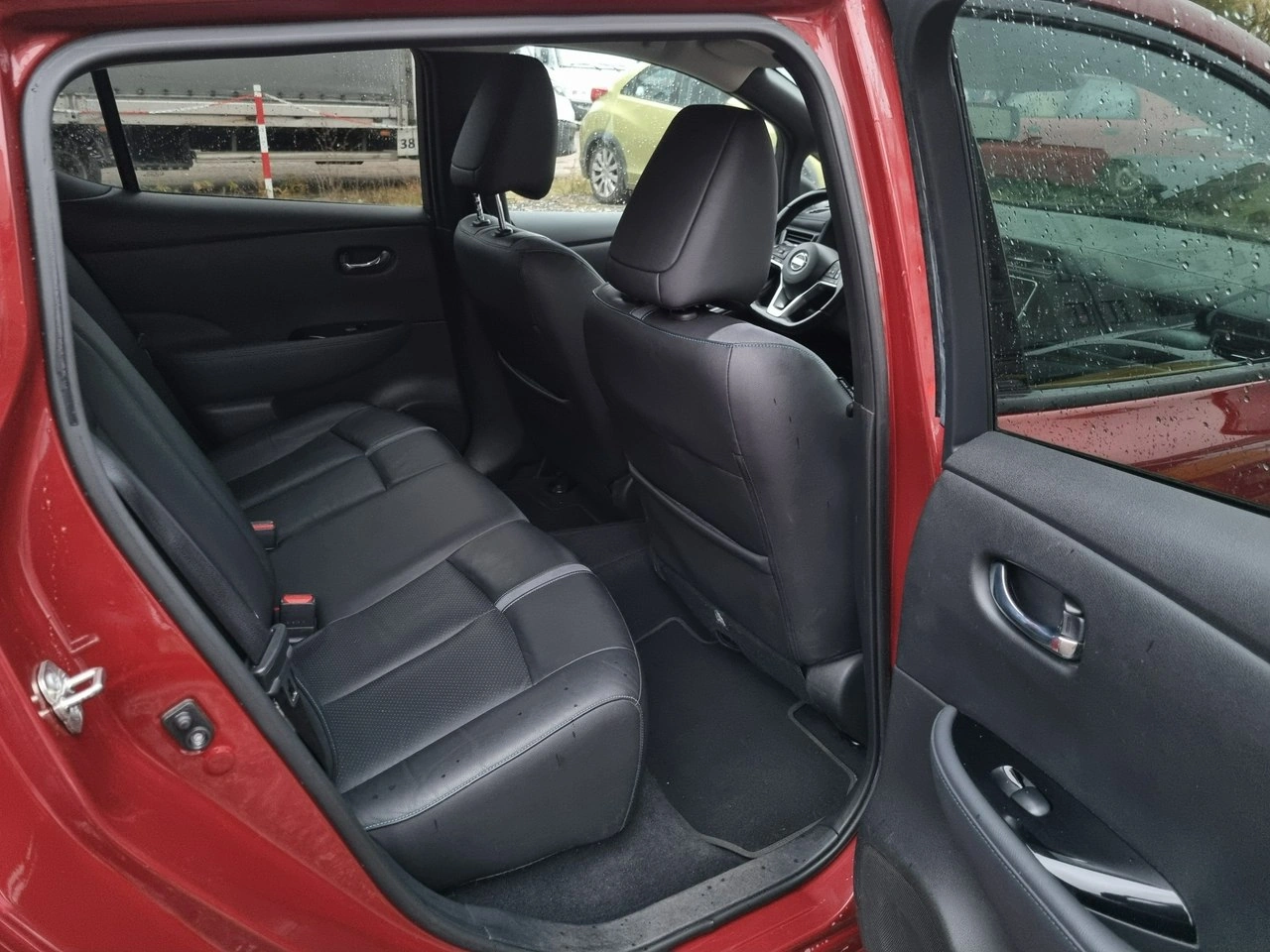 Nissan Leaf - Zdjęcie 9