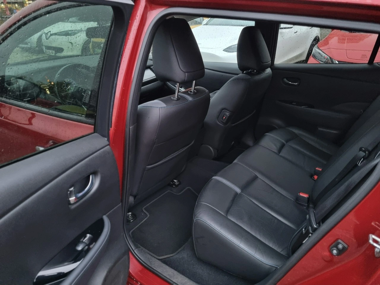 Nissan Leaf - Zdjęcie 12