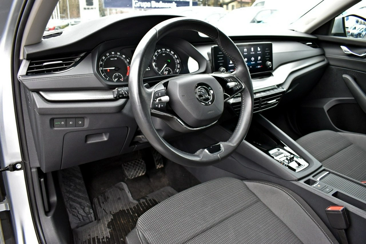 Skoda Octavia - Zdjęcie 9