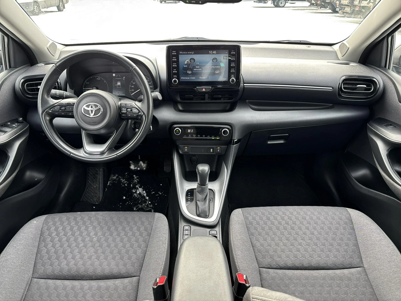 Toyota Yaris - Zdjęcie 12