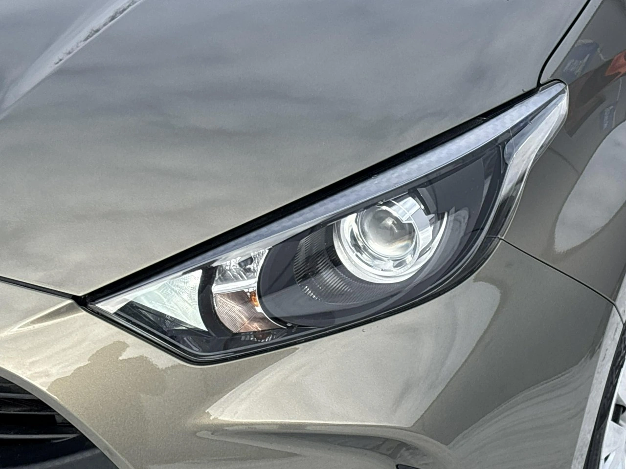 Toyota Yaris - Zdjęcie 8