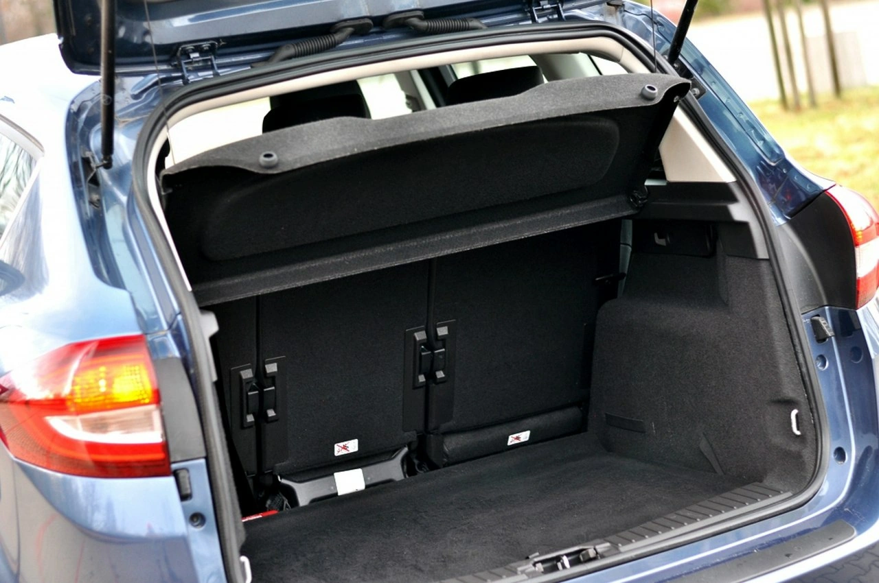 Ford C-MAX - Zdjęcie 10