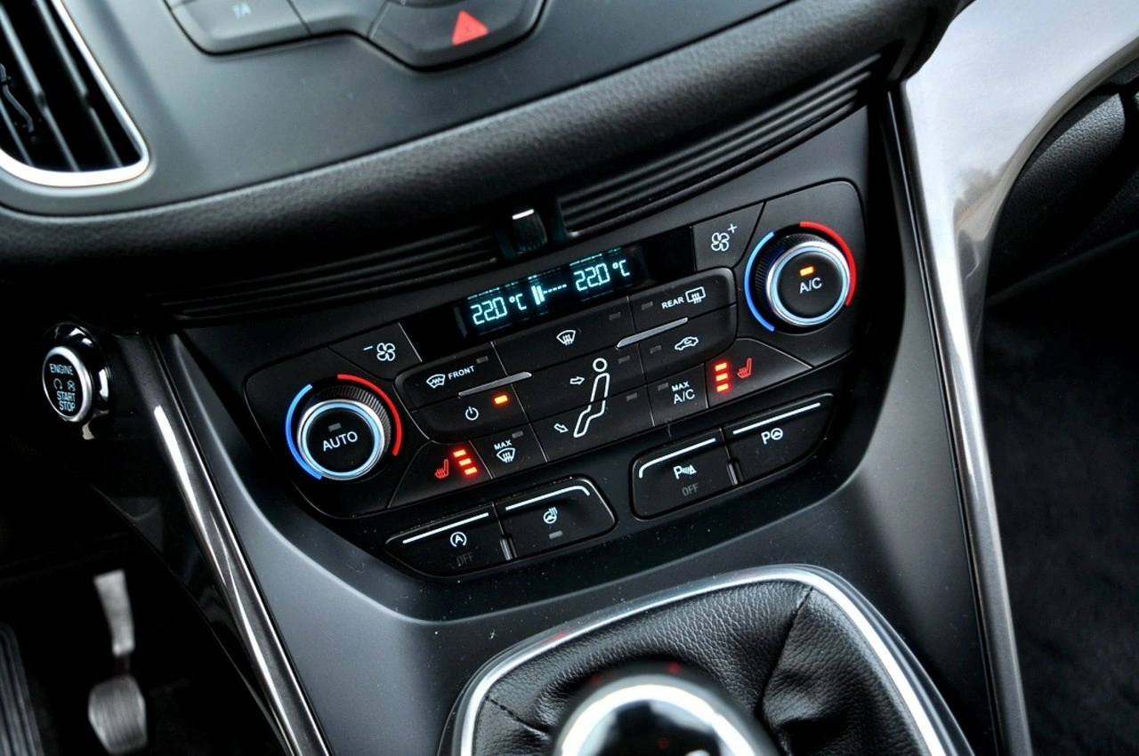 Ford C-MAX - Zdjęcie 22