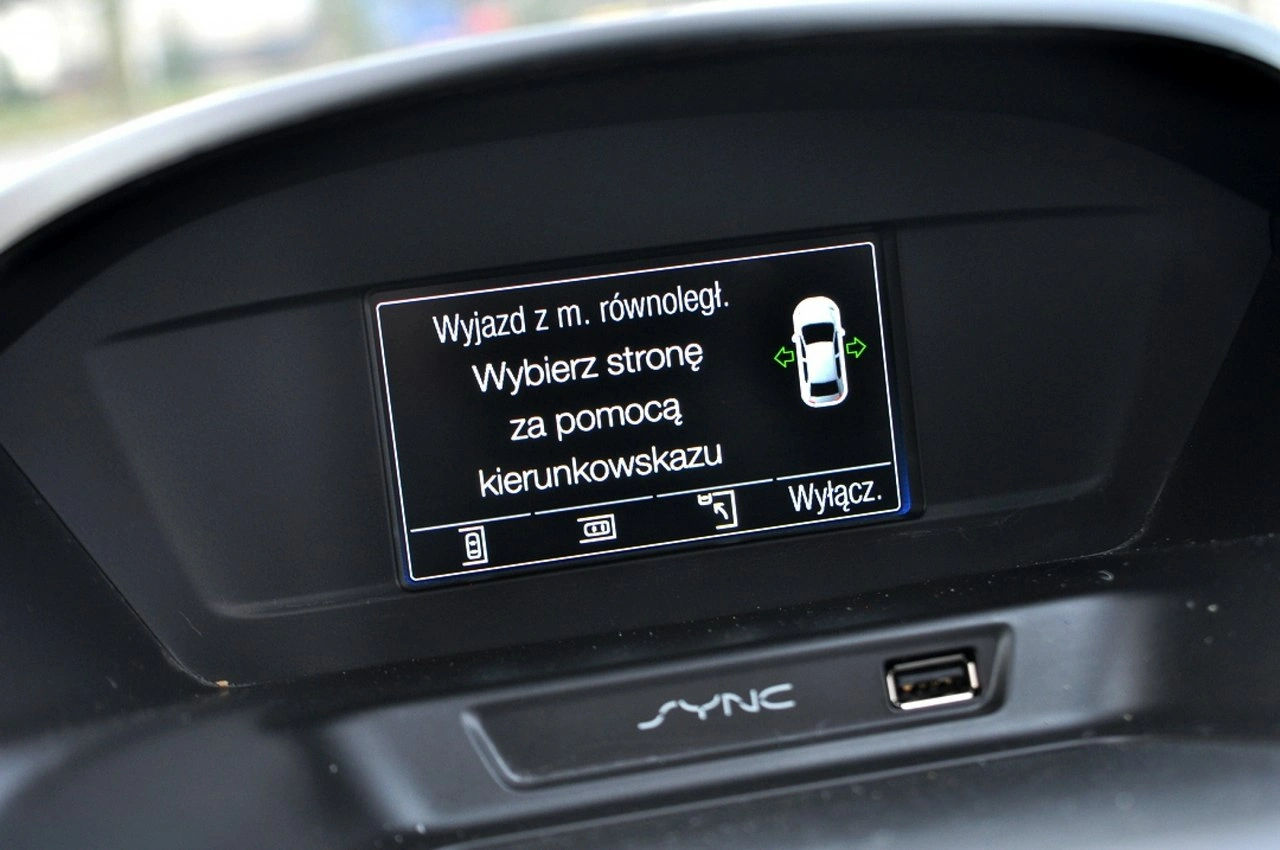 Ford C-MAX - Zdjęcie 26