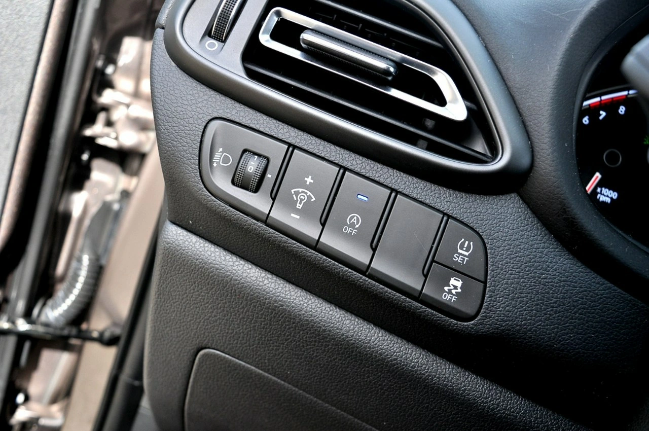 Hyundai i30 - Zdjęcie 24