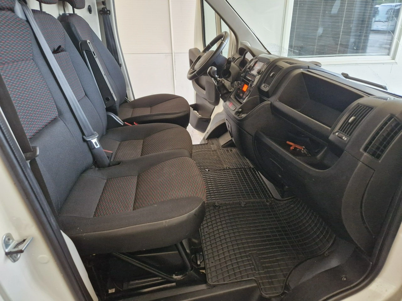 Peugeot Boxer - Zdjęcie 6