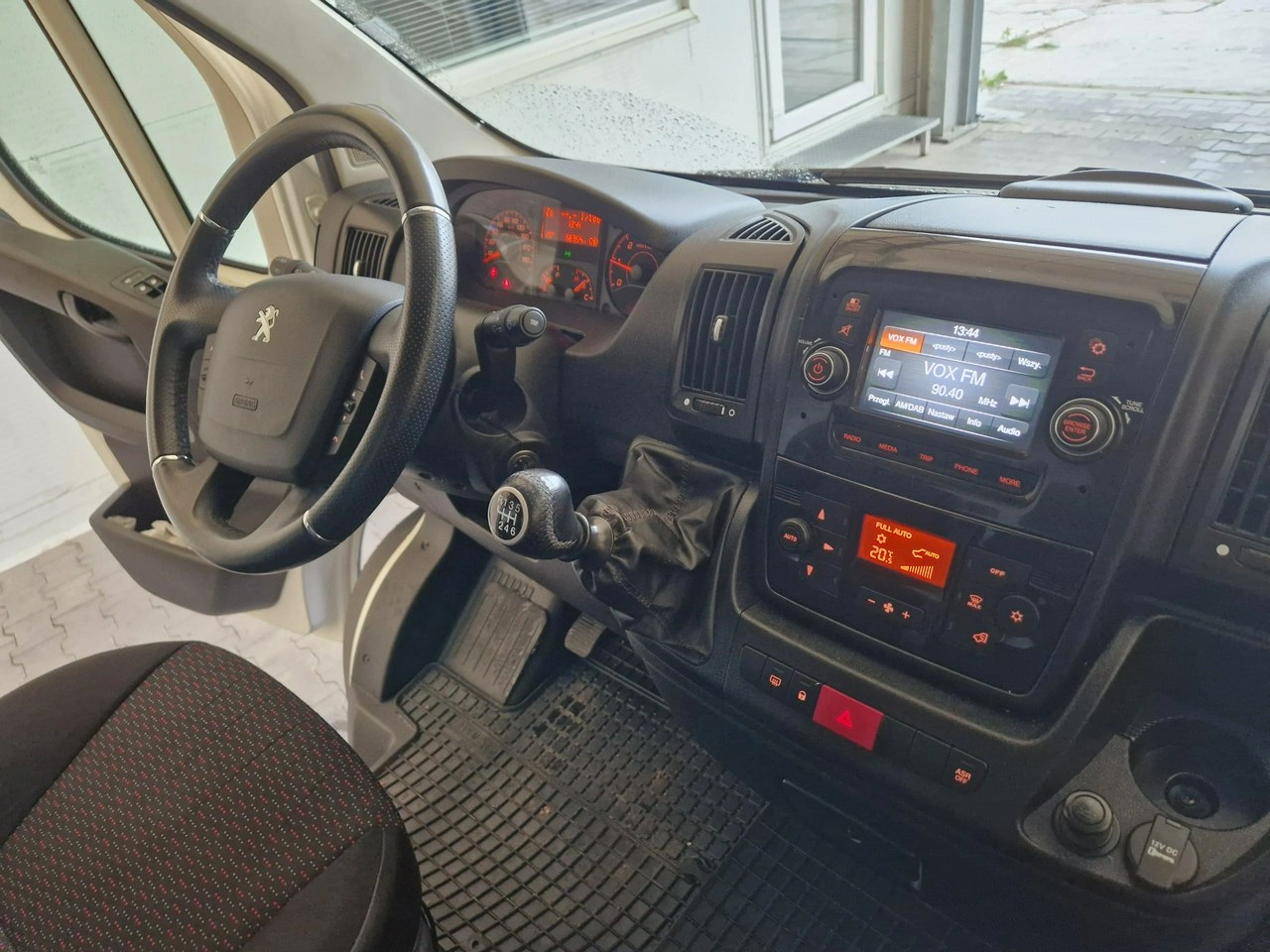 Peugeot Boxer - Zdjęcie 8