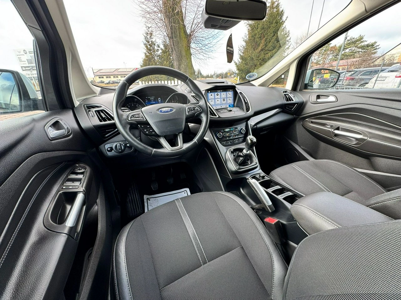 Ford C-MAX - Zdjęcie 22