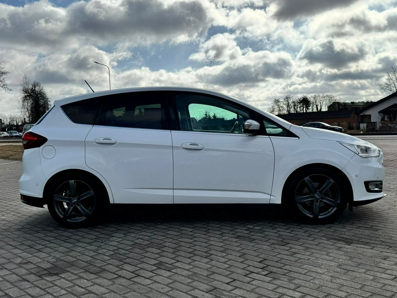 Ford C-MAX - Zdjęcie 8