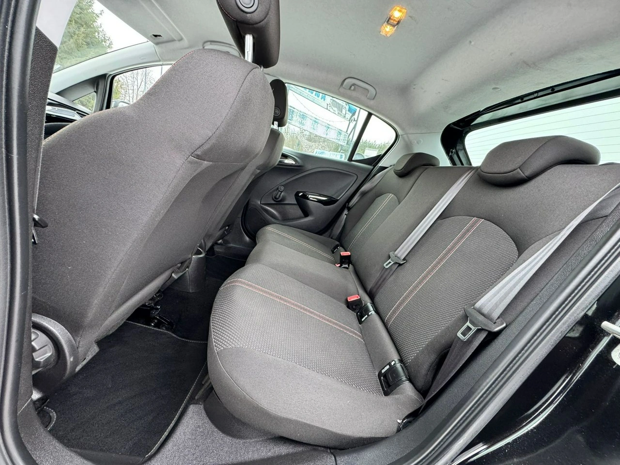 Opel Corsa - Zdjęcie 21